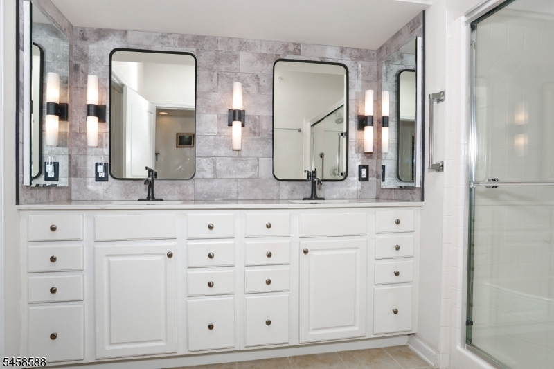 8414 Warrens Way Property Photo 23