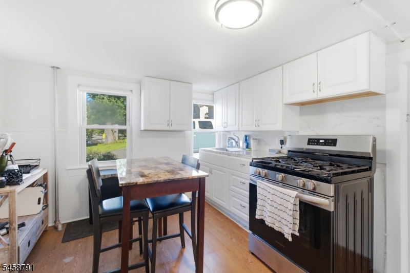 14 Mount Hope Rd Property Photo 13