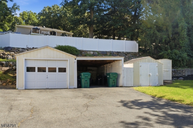 14 Mount Hope Rd Property Photo 35