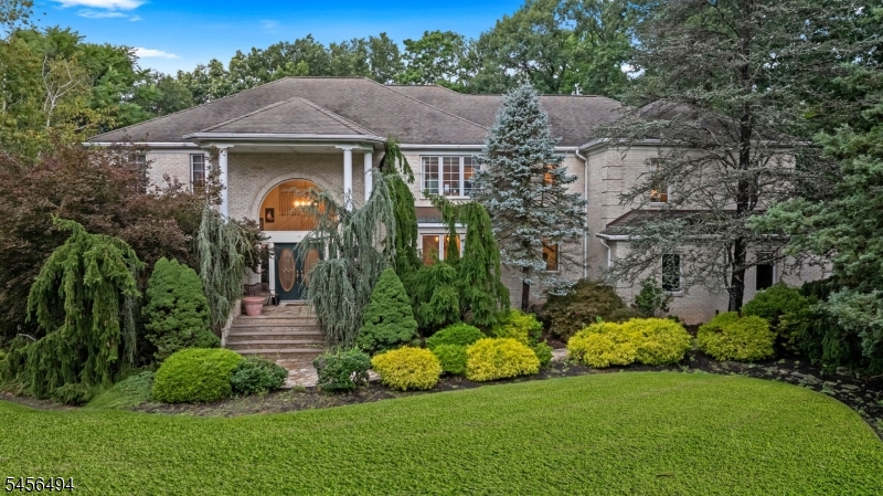 15 Bromley Court Property Photo 1