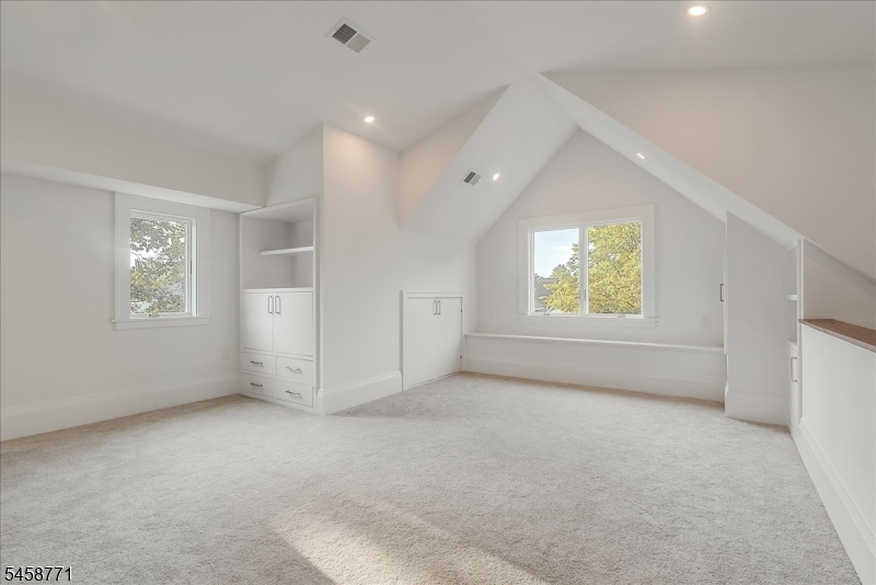 7 Hazelwood Rd Property Photo 29
