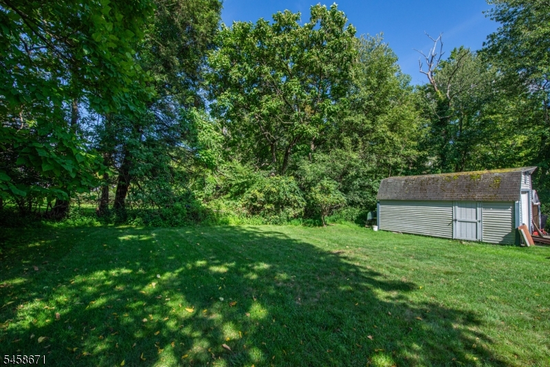 163 W Main St Property Photo 6