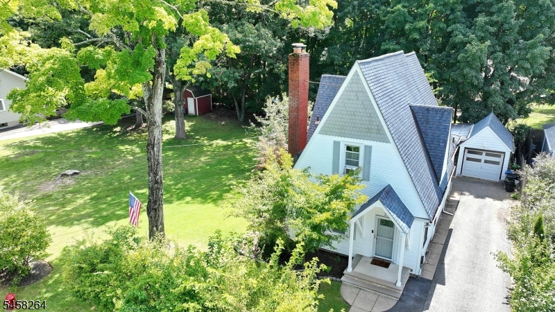 29 Silver Birch Ave Property Photo 1