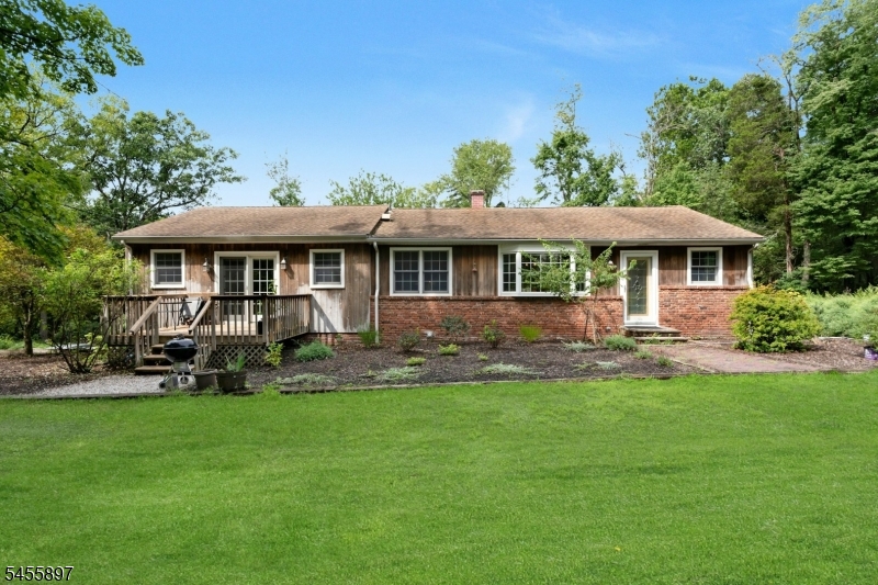 751 Peters Ln