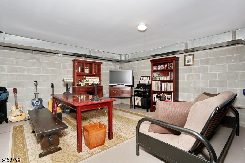 121 Magee Rd Property Photo 33