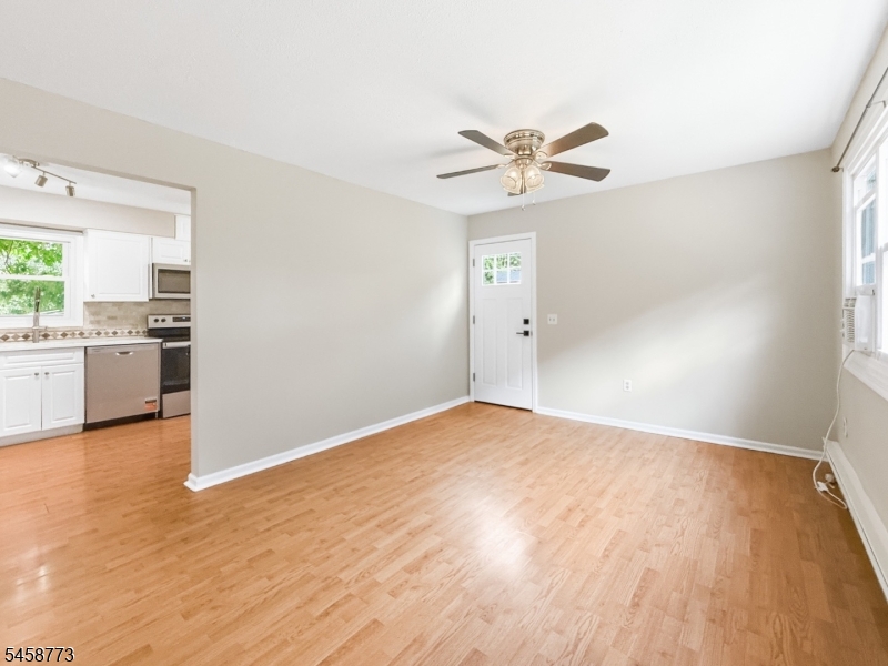 26 Kynor Ave Property Photo 4
