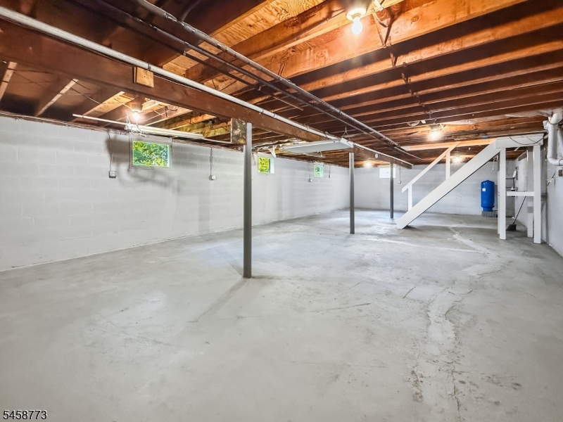 26 Kynor Ave Property Photo 24
