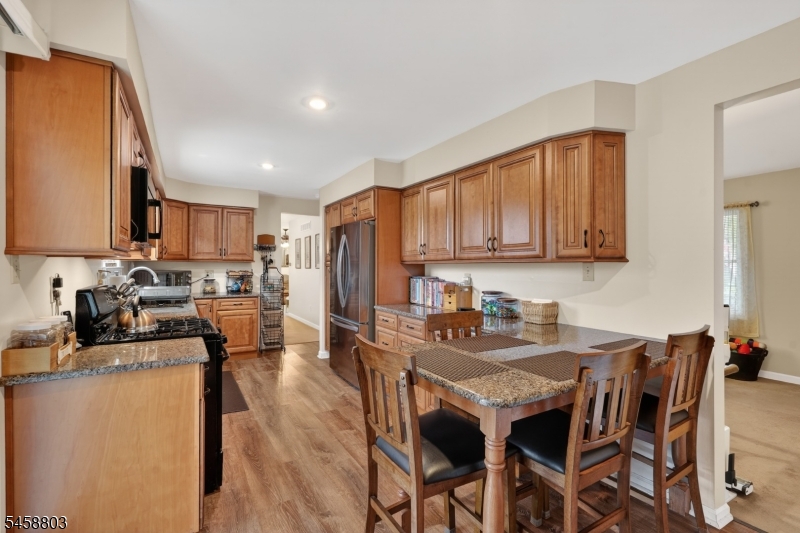 100 Coachman Dr Property Photo 6