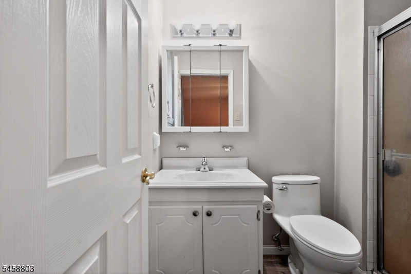 100 Coachman Dr Property Photo 25