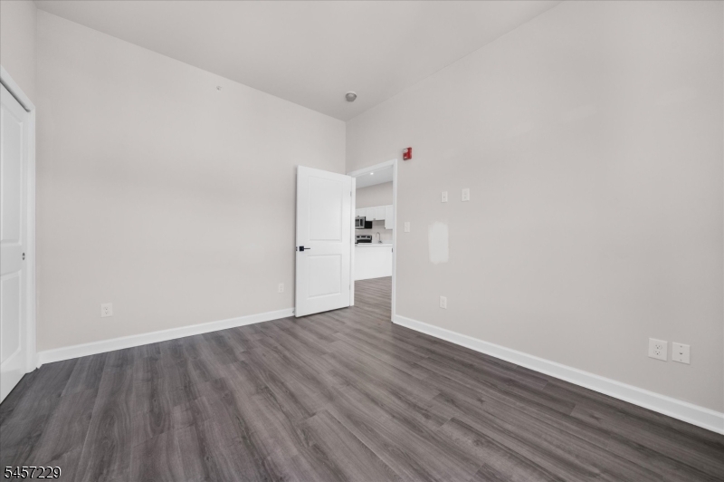 1 Main St 1a Property Photo 9