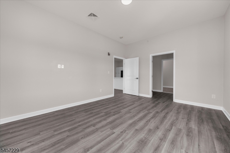 1 Main St 1a Property Photo 11
