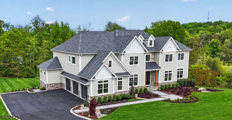 2 Ravinn Lane Property Photo 1