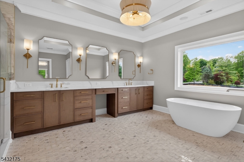 2 Ravinn Lane Property Photo 29