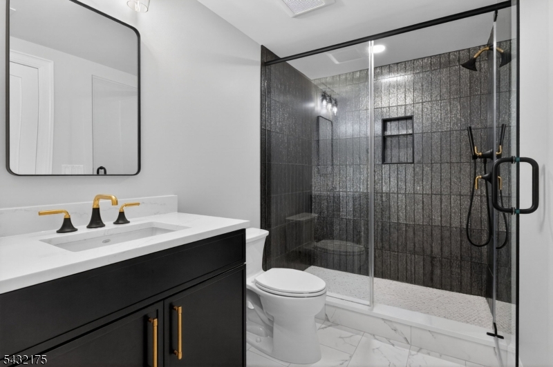 2 Ravinn Lane Property Photo 35