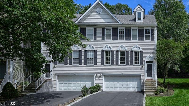 66 Whimble Ct Property Photo 1