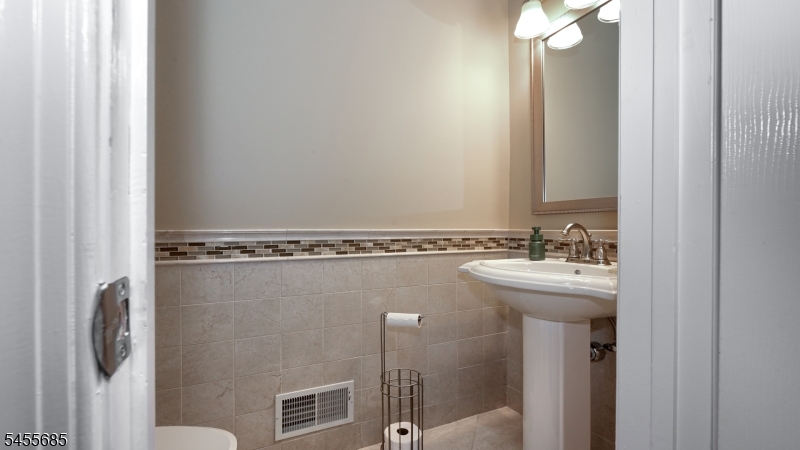 66 Whimble Ct Property Photo 12