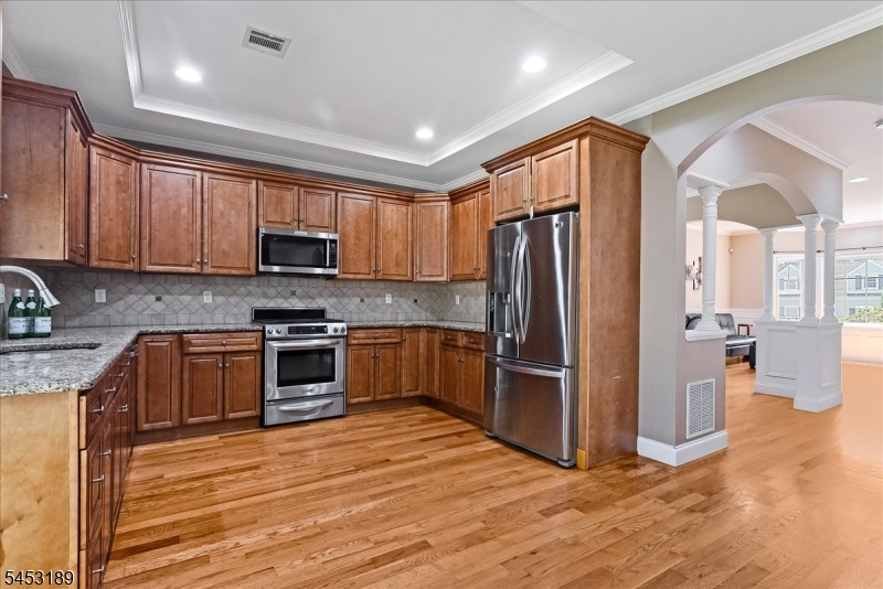 308 N Scotch Plains Ave Property Photo 6