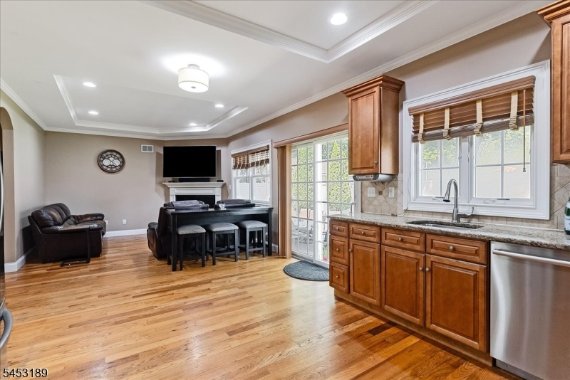 308 N Scotch Plains Ave Property Photo 9