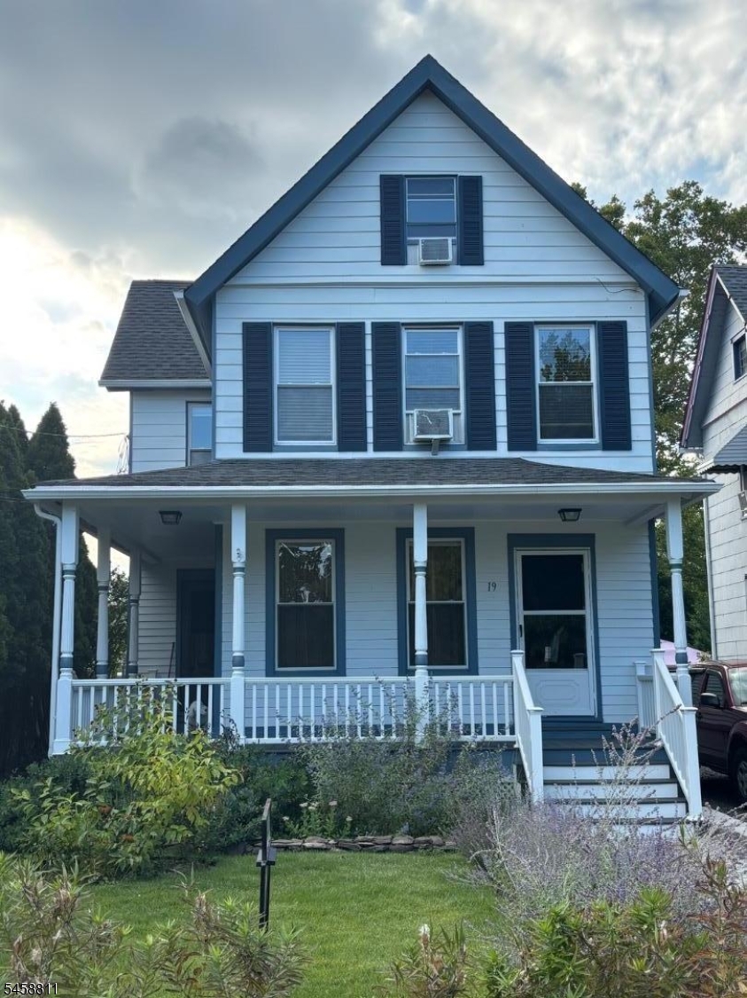 19 Eastern Ave Property Photo 1