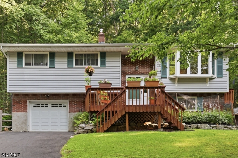78 River Rd Property Photo 1