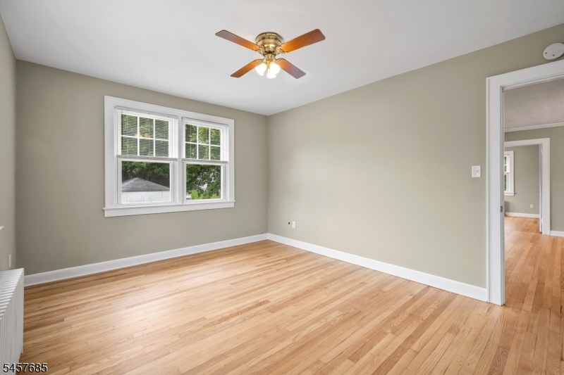 2 Glen Ave Property Photo 12
