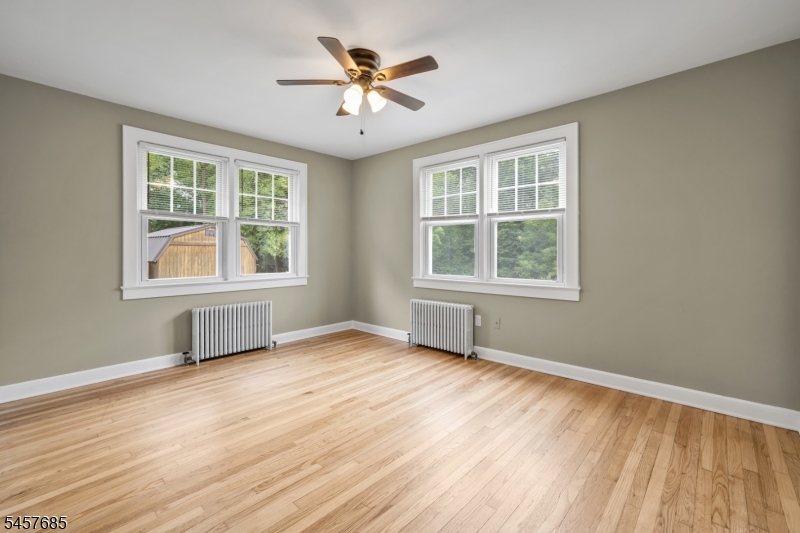 2 Glen Ave Property Photo 15