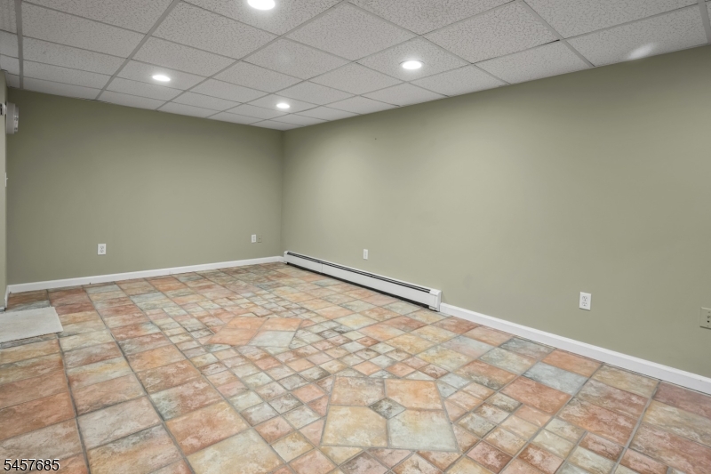 2 Glen Ave Property Photo 25