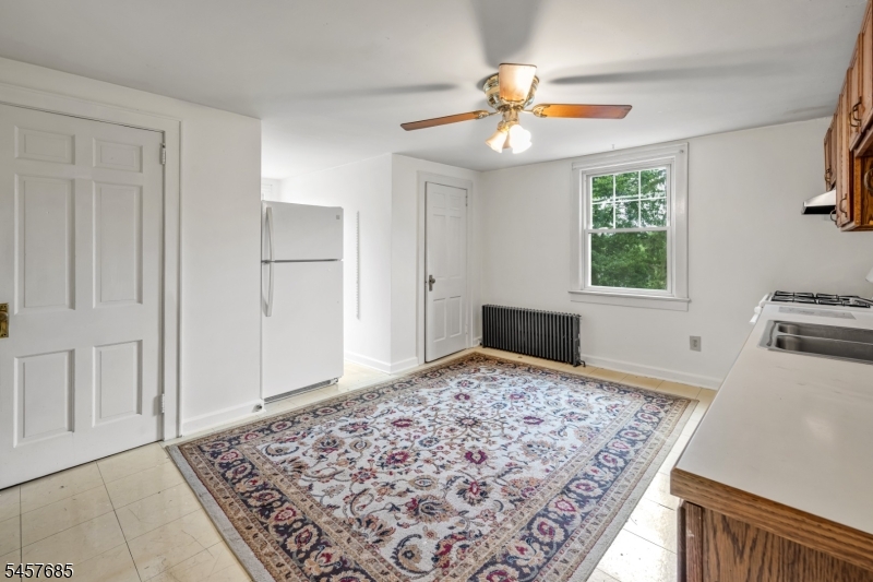 2 Glen Ave Property Photo 28
