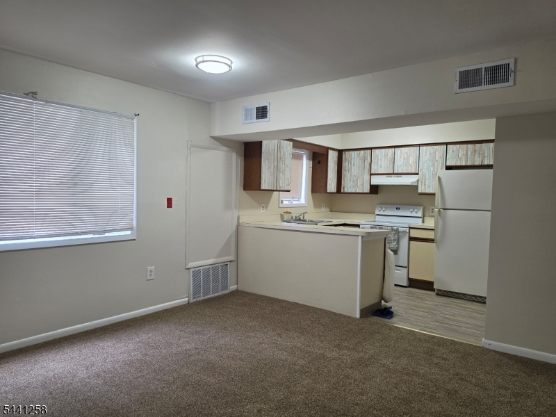 316 Sixth Ave 2c Property Photo 6