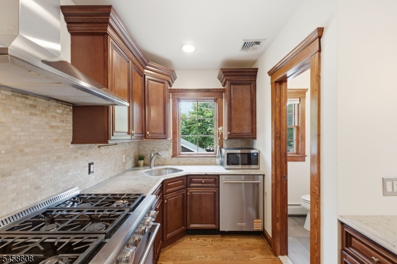 26 Myrtle Ave Property Photo 16