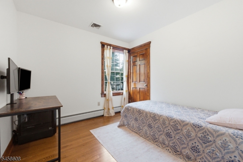 26 Myrtle Ave Property Photo 24
