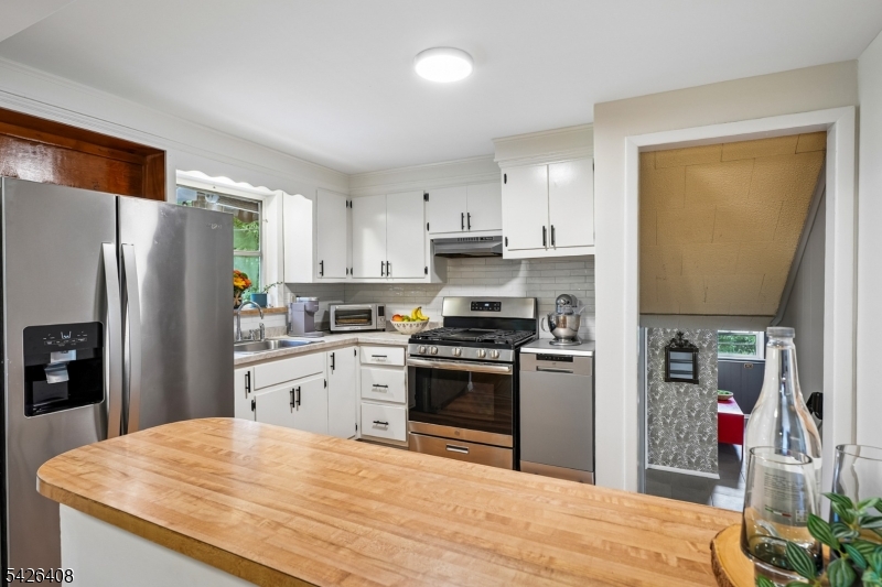 30 James St Property Photo 6