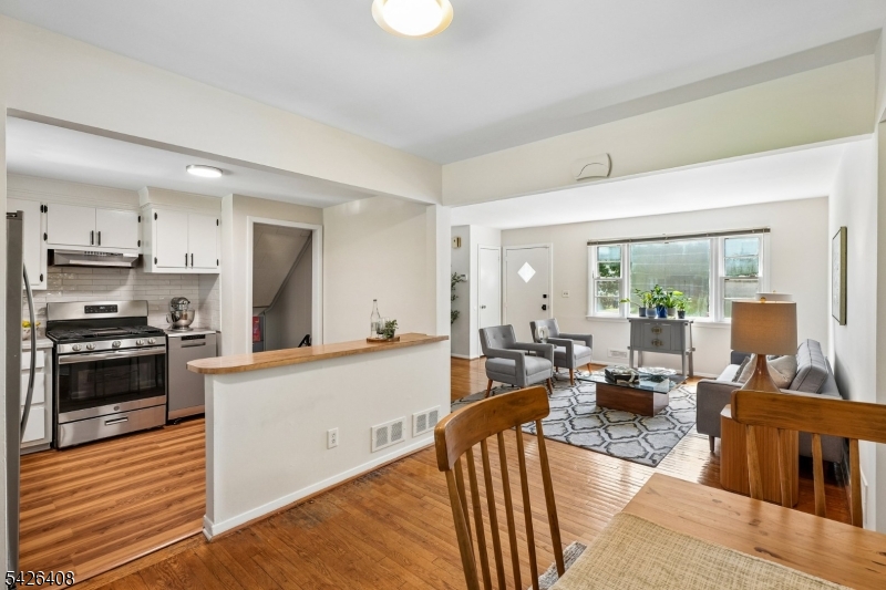 30 James St Property Photo 8
