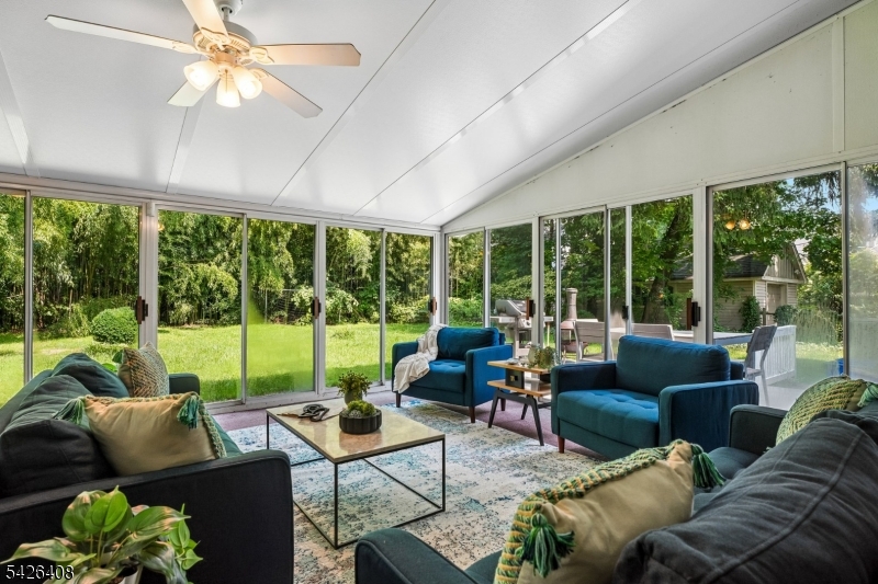 30 James St Property Photo 12