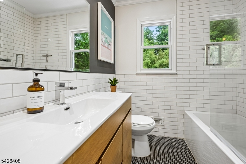 30 James St Property Photo 17