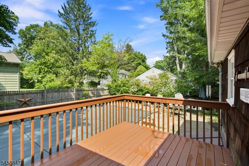 2 Mohican Trl Property Photo 5