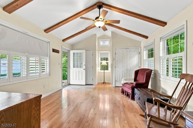 2 Mohican Trl Property Photo 17