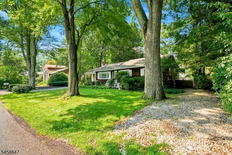 2 Mohican Trl Property Photo 19