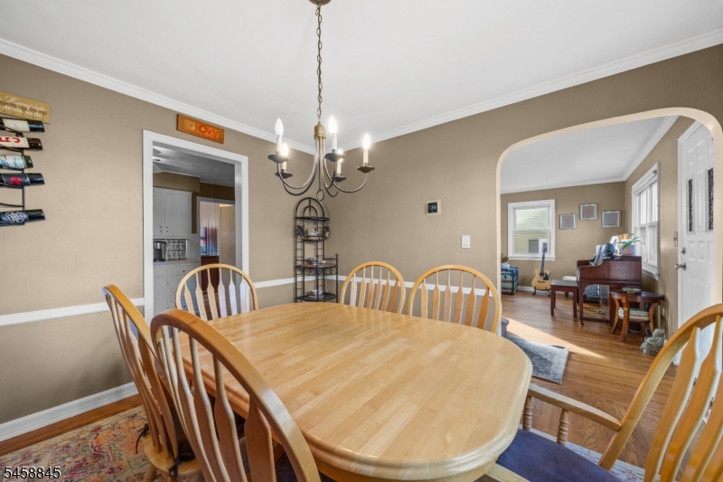 29 Larkspur Ln Property Photo 7
