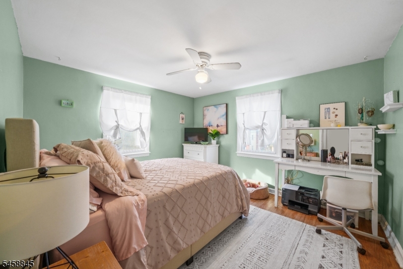 29 Larkspur Ln Property Photo 12