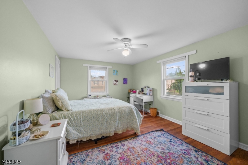 29 Larkspur Ln Property Photo 14