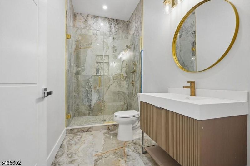 30 Winthrop Rd Property Photo 10