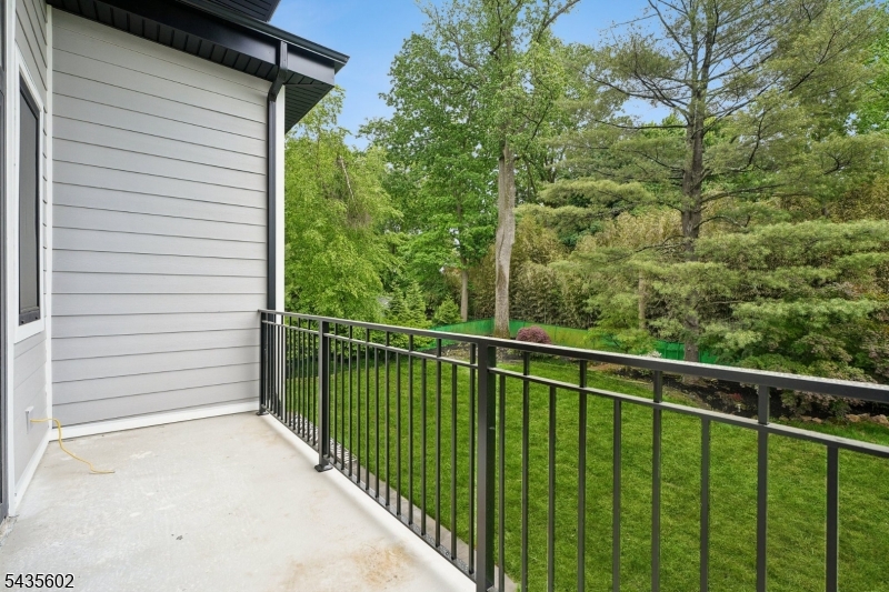 30 Winthrop Rd Property Photo 15