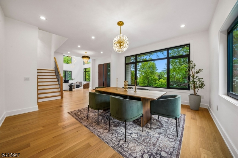 6 Cambridge Dr Property Photo 8