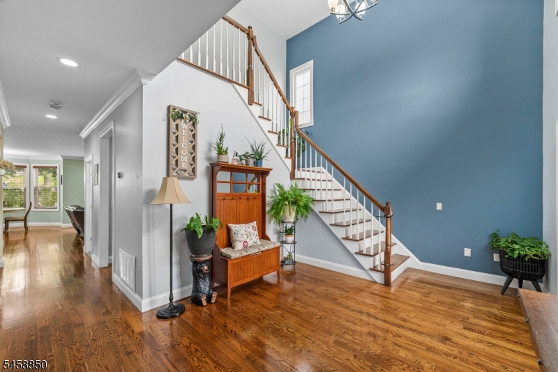 39 Paterson Ave Property Photo 4