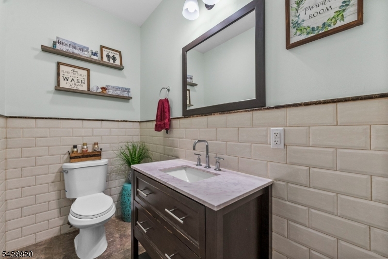 39 Paterson Ave Property Photo 15