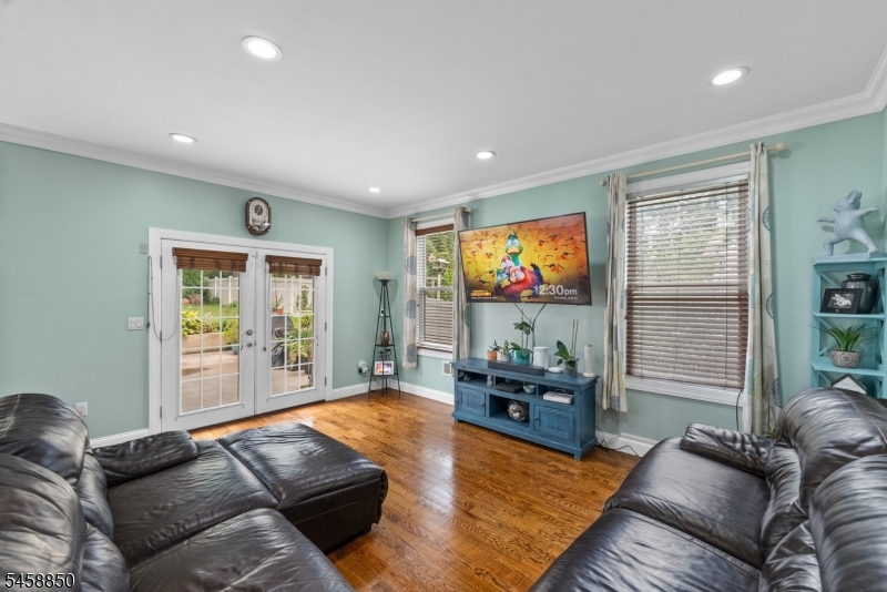 39 Paterson Ave Property Photo 17