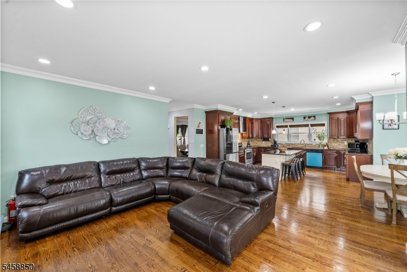 39 Paterson Ave Property Photo 18