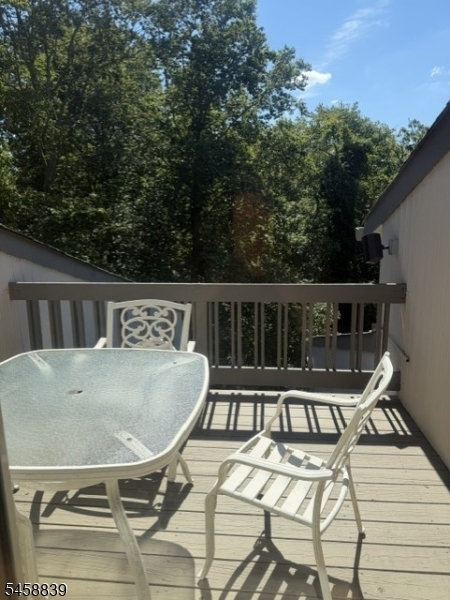 19 Paris Circle 19 Property Photo 24