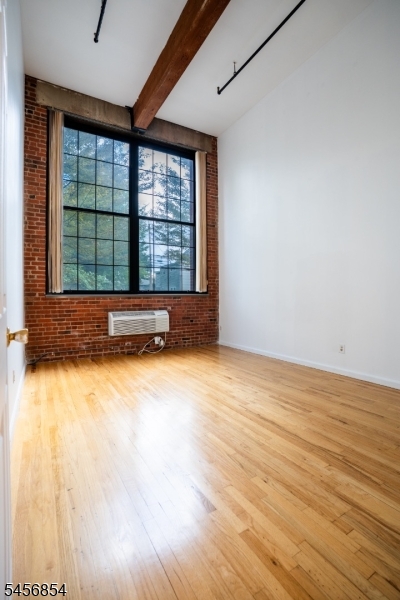 366 Trenton Ave 2e Property Photo 2